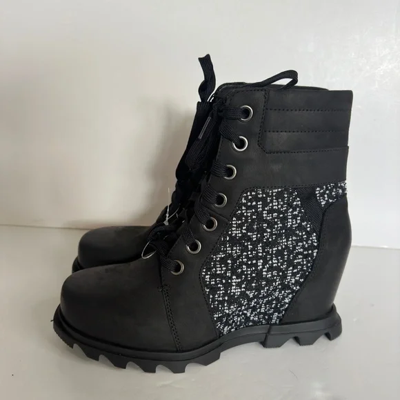 NWT SOREL Joan of Arctic Wedge III Lexie sandal - Picture 2 of 8